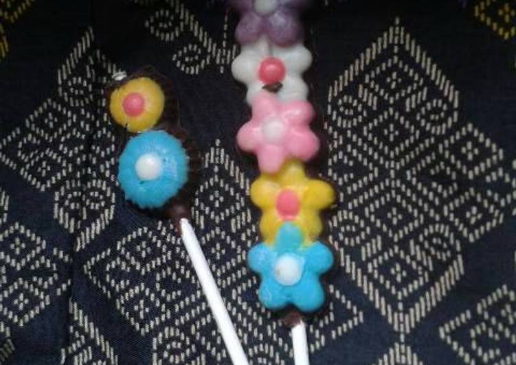 Chocolate flower praline. 👍👍