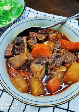 紅燒牛肉（快鍋料理) 的食譜成品照片