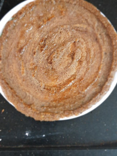 ராகி பயத்தம்பருப்பு தோசை(ragi dosai recipe in tamil) செய்முறை முக்கிய புகைப்படம்