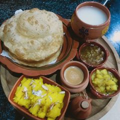 A picture of Homemade puri halwa.
