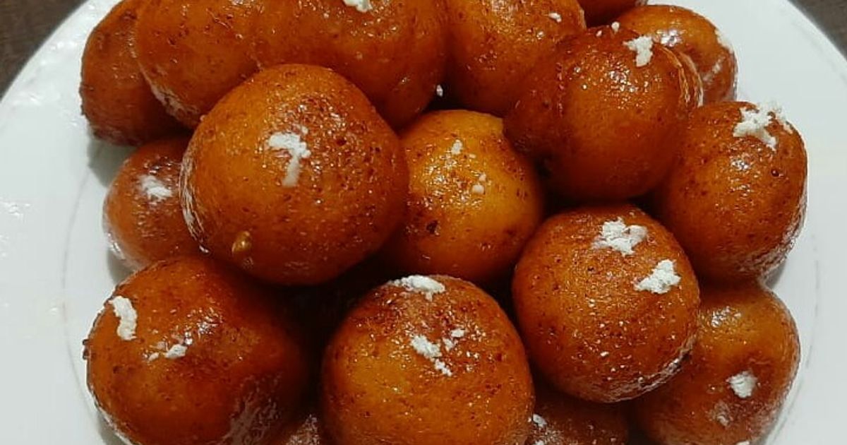 Sperma bilan qoplangan rus mushuklari