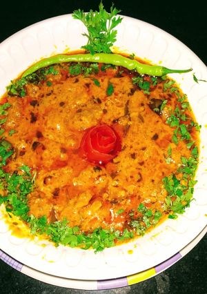 A picture of Rajasthani Besan gatte curry.