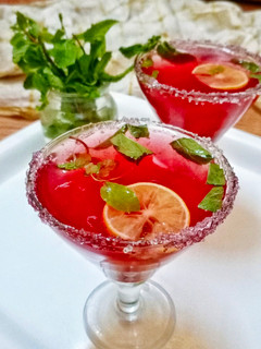 A picture of Mulberry Mojito.