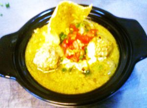 Una foto de Albondigas en caldillo verde