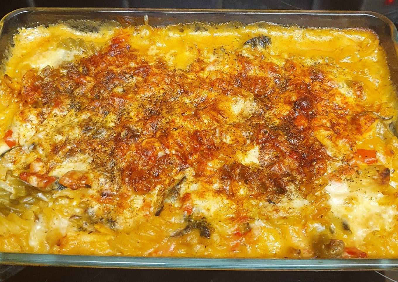 Cheesy Chicken Pasta Bake