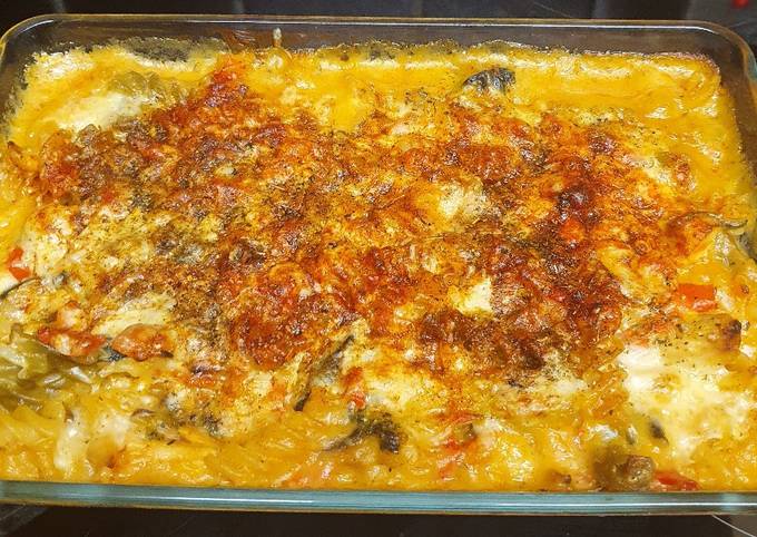 Cheesy Chicken Pasta Bake