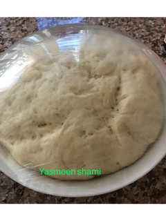 صورة لوصفة عجينة المعجنات والبيتزا المميزة