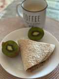 Wrap integral de mantequilla de cacahuete, plátano y algarroba en polvo