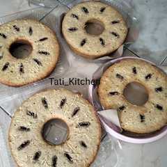 A picture of BOLPIS (Bolu Pisang) 🍌🍌🍌.