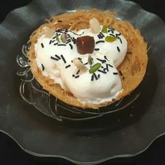 A picture of Sewai ice-cream dessert.