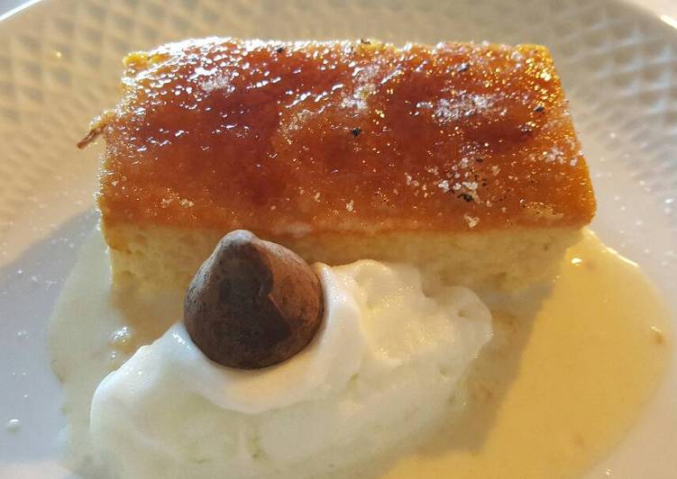 Torrija y helado de leche merengada