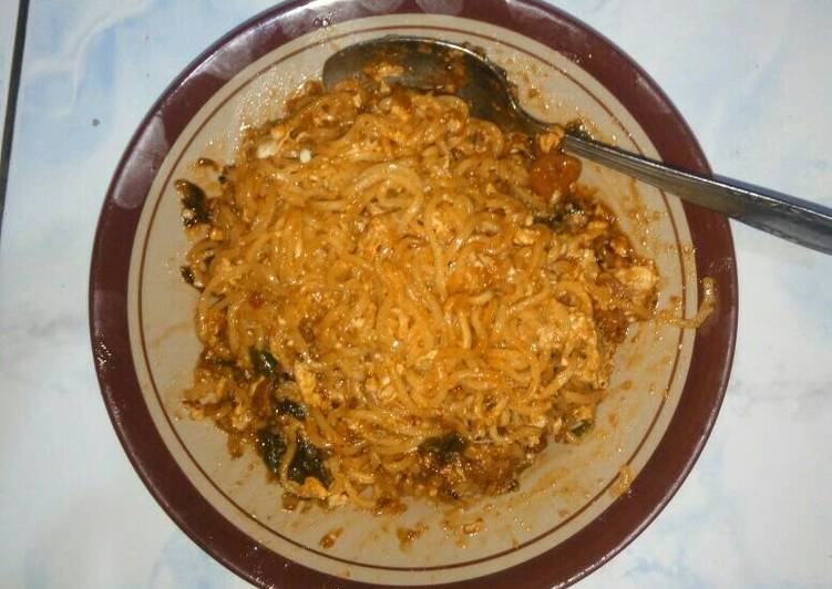 Cara Gampang Membuat Mie goreng pedas manis Anti Gagal