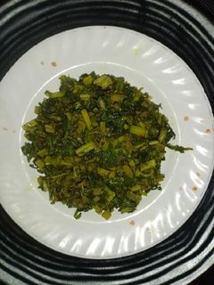 मूली के पत्तों की सब्जी (mooli ke patto ki sabzi recipe in Hindi) रेसिपी मुख्य फोटो