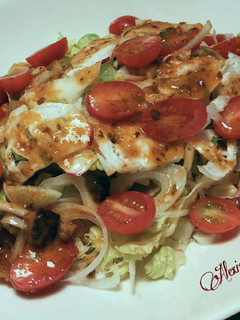 Una foto de Ensalada de rábanos y cherrys