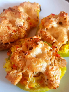 Una foto de Zapallitos y berenjenas rellenas de arroz y tofu