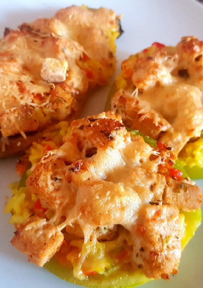 Una foto de Zapallitos y berenjenas rellenas de arroz y tofu
