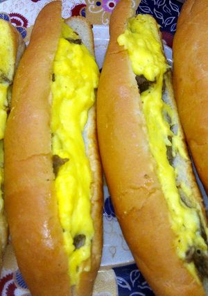 صورة لوصفة سندويشات شاورما اللحمة مع صوص الجبنة 🌭🌭