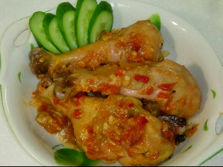 Langkah Mudah untuk Menyiapkan Ayam panggang sambal tomat 🍅 Enak