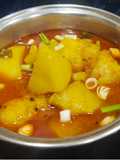 Potato Curry With Green Garlic. (Sindhi -Thoom Patata)