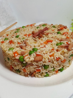 Una foto de *Arroz tres delicias*