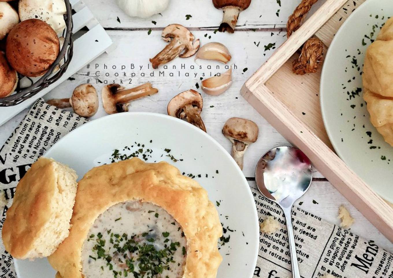 Yeast bowl with mushroom soup