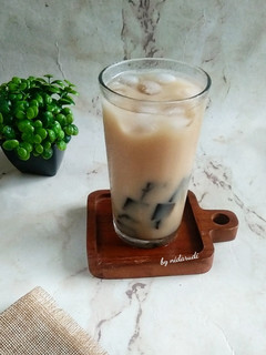 Foto resep Es Cincau Milk Tea