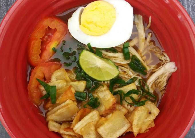 Soto ayam kuah bening