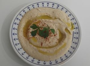 Una foto de Hummus de Paulina