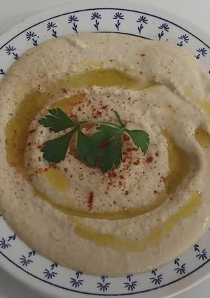 Una foto de Hummus de Paulina
