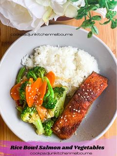 Foto resep Rice Bowl Salmon & Vegetables