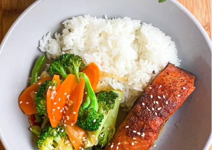 Rice Bowl Salmon & Vegetables