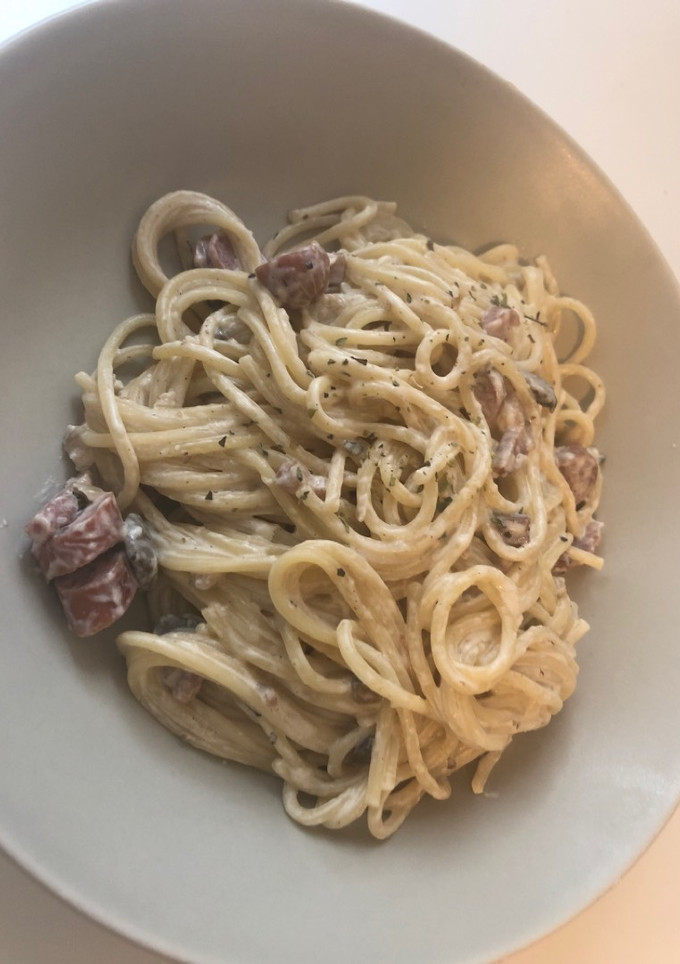 Una foto de Spaguetis carbonara
