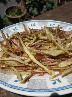 Una foto de Cáscaras de papas, fritas