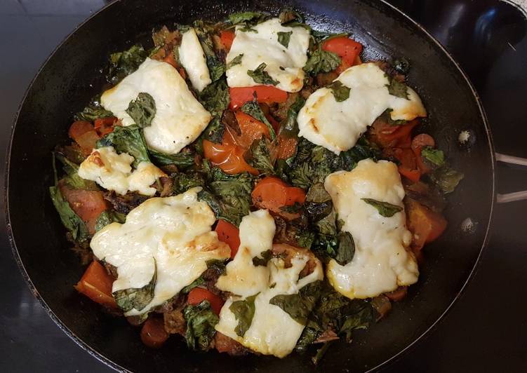 My Style Halloumi Bake with Roast Lamb. š