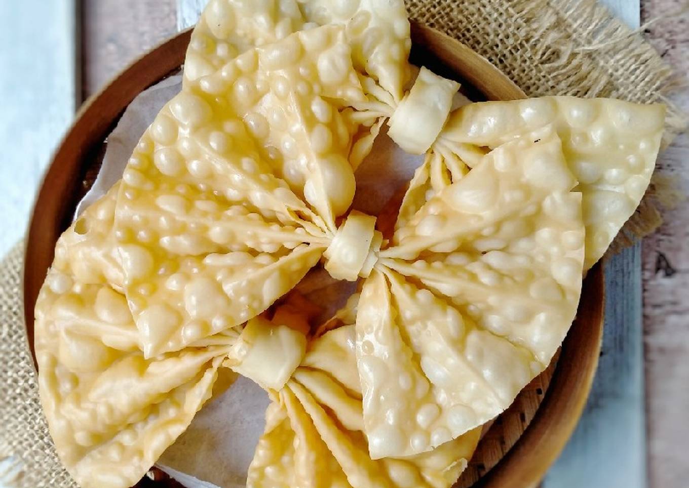 Pangsit Goreng Pita