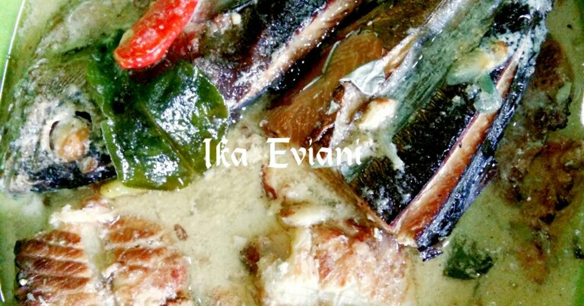 Resep Mangut Ikan Asap Bumbu Iris oleh Ika Eviani Cookpad