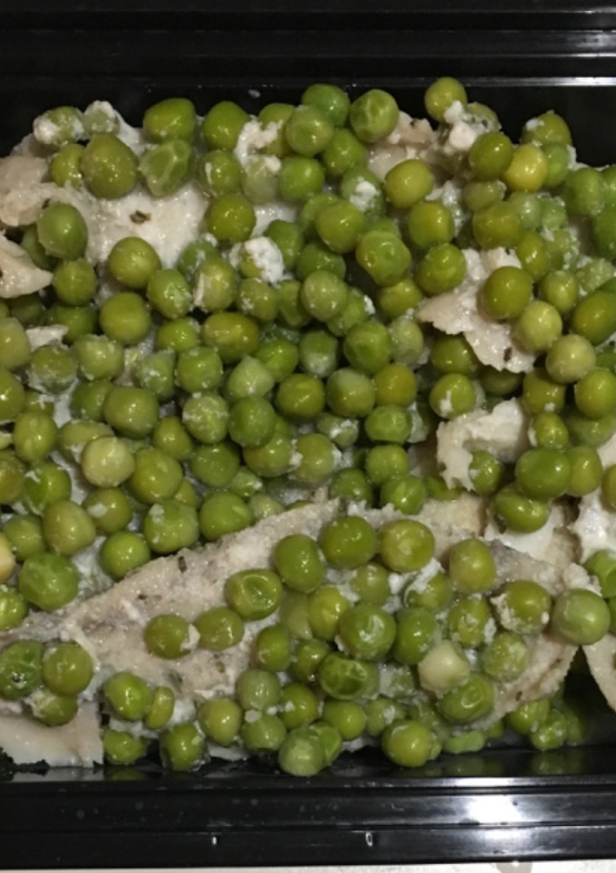 Una foto de Pescado con Guisantes (Lekue)
