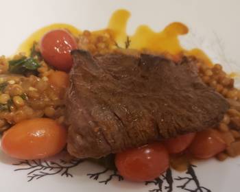 Fresh, Cooking Recipe Seared skirt steak over spiced lentils Practical Delicious