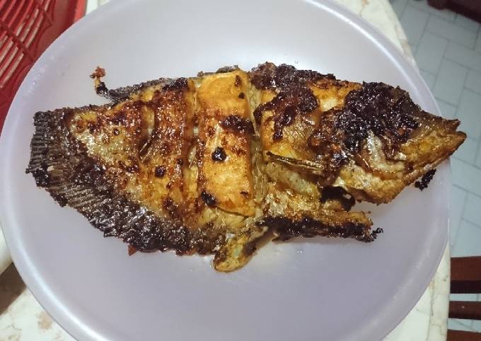 #4 Ikan Gurameh Bakar Manis (dengan Teflon)