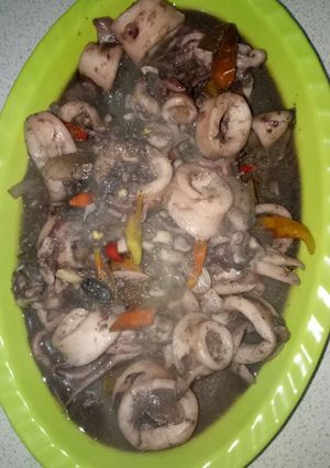 Foto resep Tumis cumi tinta hitam pedas
