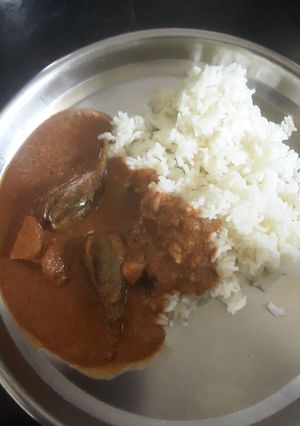 ஹோட்டல் ஸ்டைல் கத்திரிக்காய் உருளைக்கிழங்கு காரக்குழம்பு செய்முறை முக்கிய புகைப்படம்