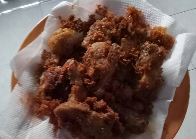 Ayam goreng kremes