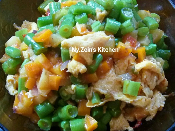 Langkah Mudah untuk Menyiapkan Resep Tumis sayur dan telur (Enak mudah san Praktis) yang Sempurna Anti Ribet, Lezat Sekali