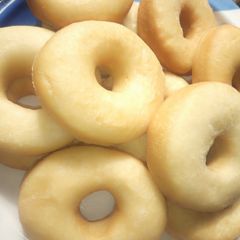 A picture of Plain doughnut.