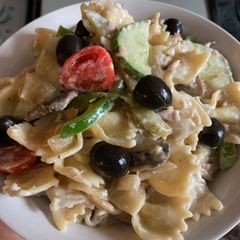 A picture of Mediterranean tuna farfalle pasta salad.