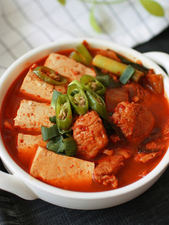 Foto resep Kimchi Jjigae Sup Kimchi resep asli korea