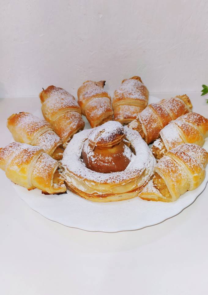 Слойки з яблуками