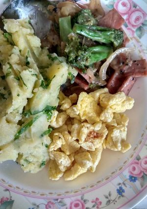 Foto resep Mashed potato dan brokoli lada hitam