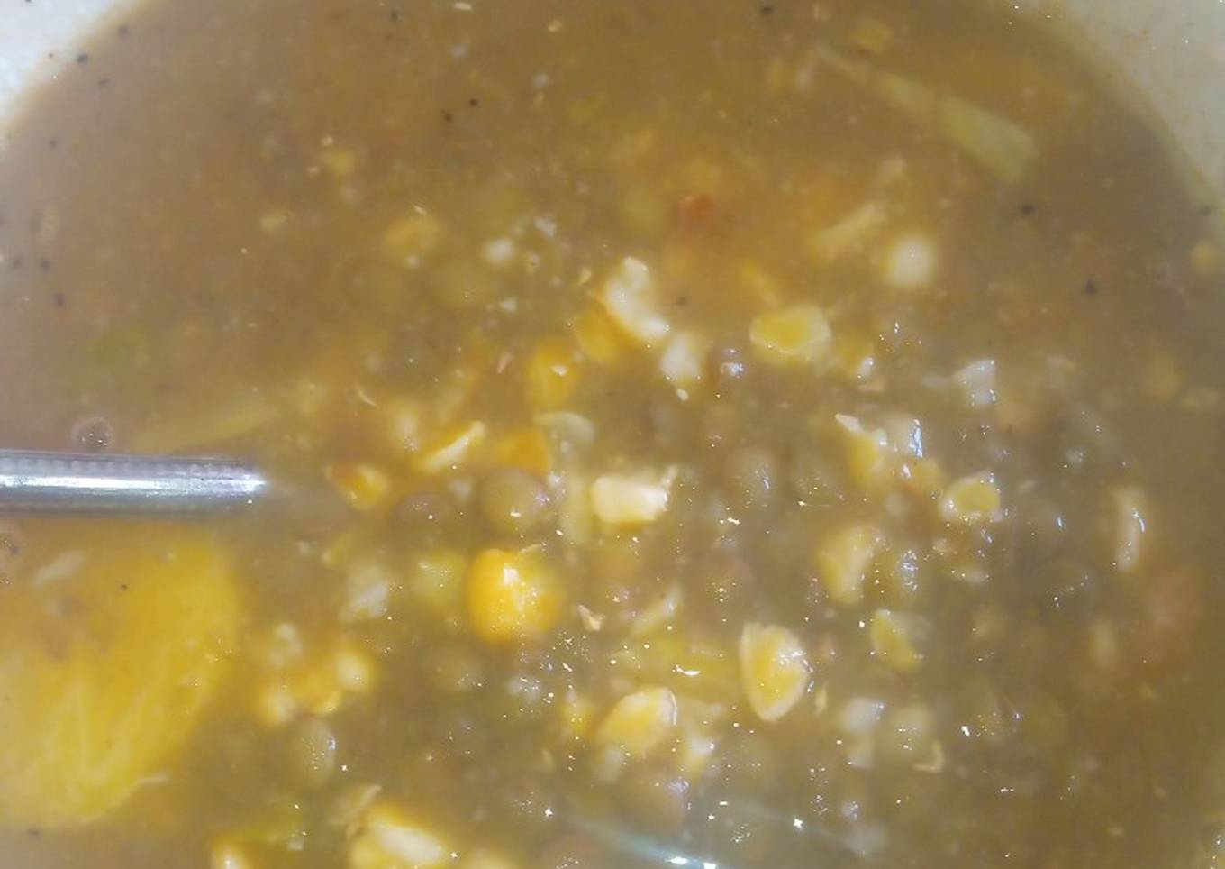 Sopa de lentejas con maíz pilao