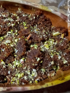 A picture of Balochi madar(dates halwa).